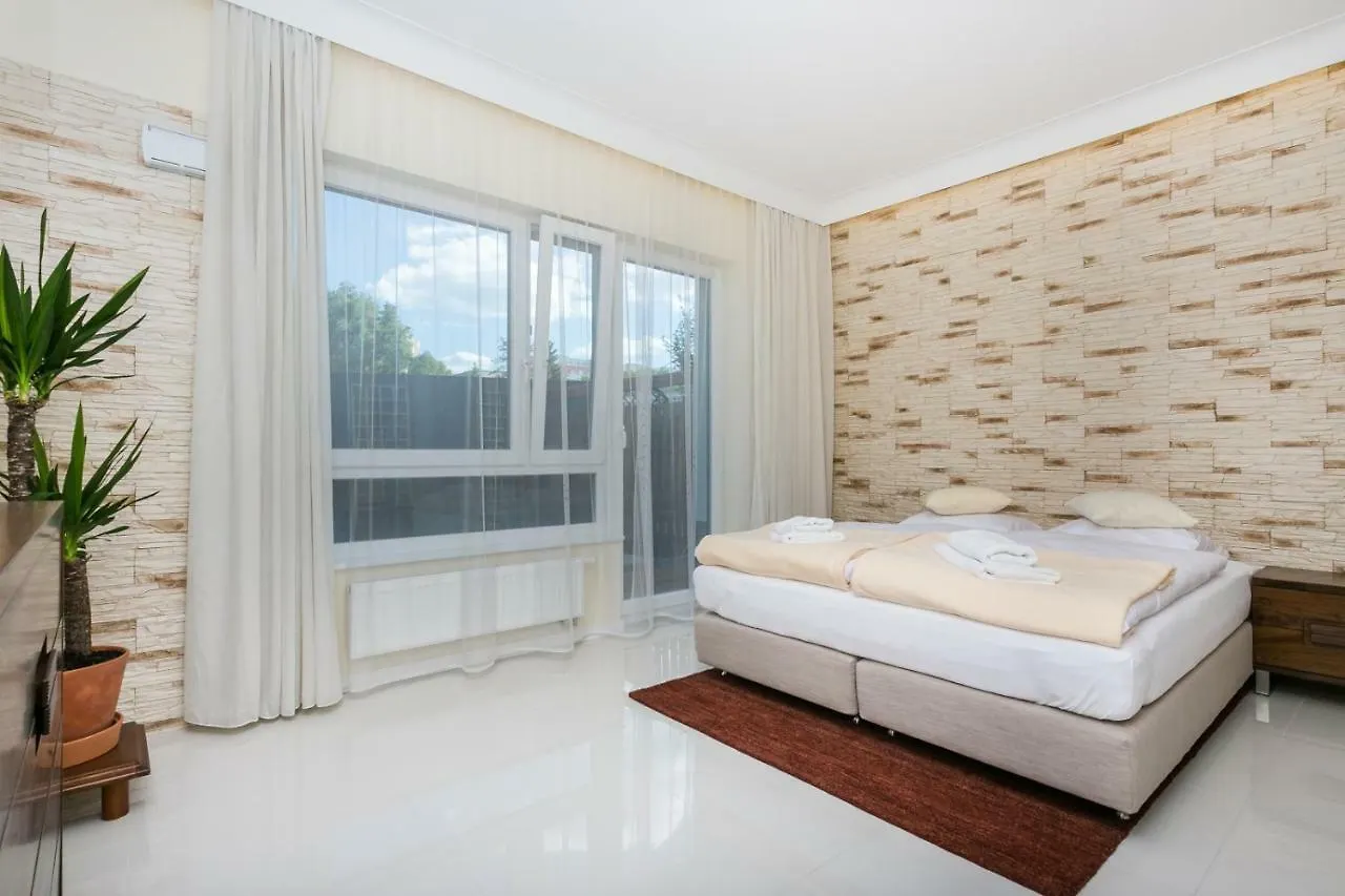 Apartamenty Dom Saski 10 Minut Od Centrum Warszawy Варшава 0*,  Польша