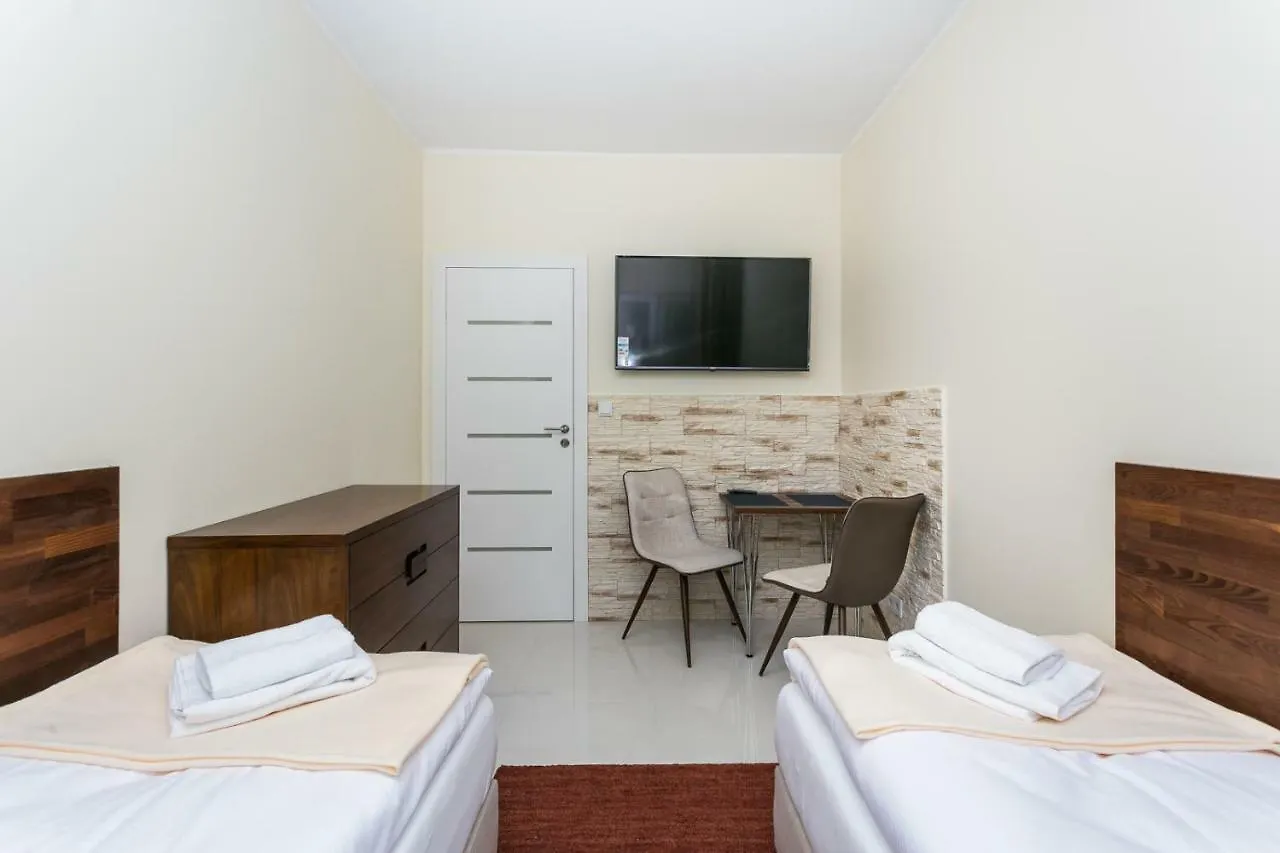 Апартаменты Apartamenty Dom Saski 10 Minut Od Centrum Warszawy Варшава